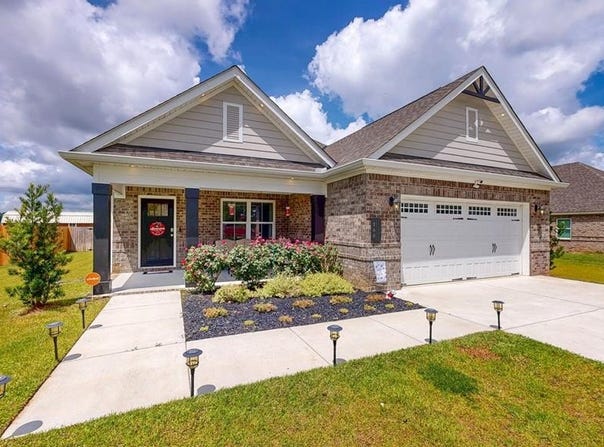 160 Sandbed Road, Newton, AL 36352