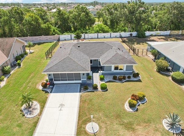 310 THORN HILL PLACE, SUN CITY CENTER, FL 33573