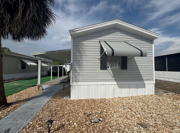 3325 4th Avenue, MIMS, FL 32754