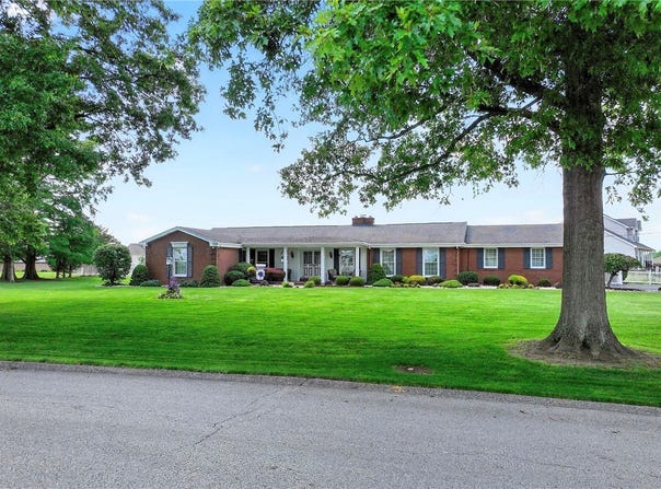 566 Ridgeview Rd, East Huntingdon, PA 15666