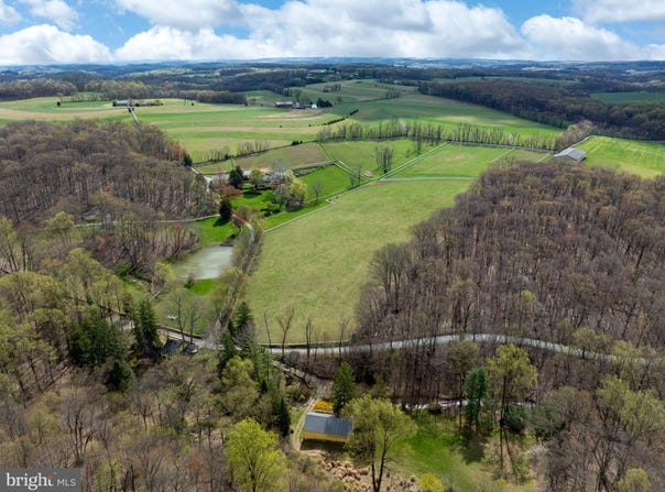 9981 DOUGLAS ROAD, RED LION, PA 17356