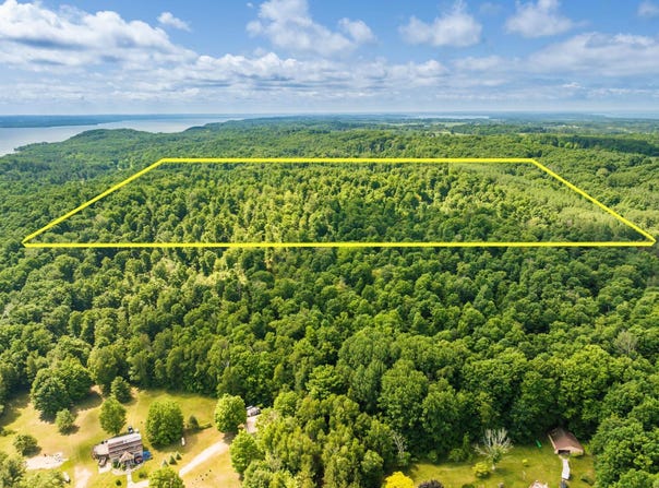 0000 Hjelte Road, Kewadin, MI 49648