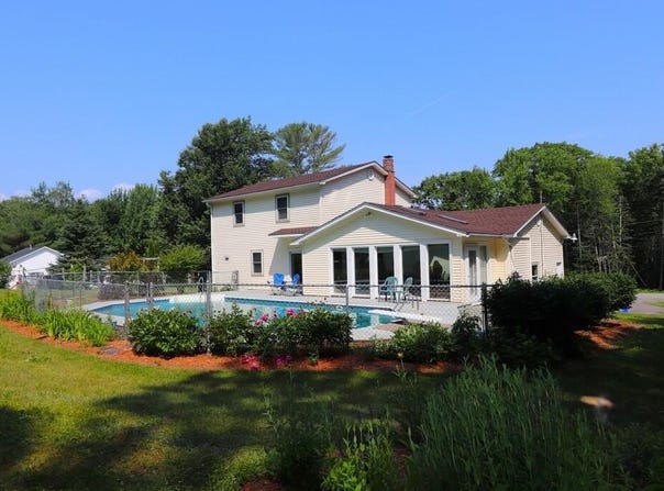 41 Roundstone Drive, Glenburn, ME 04401