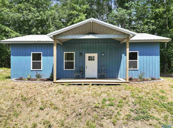 2152 Holiday Shores Road, Scottsboro, AL 35769