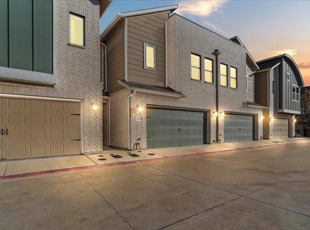 7411 Merrick LN, Austin, TX 78745