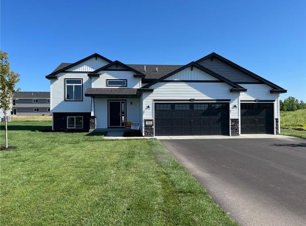 23059 Turquoise Street, Saint Augusta, MN 56301
