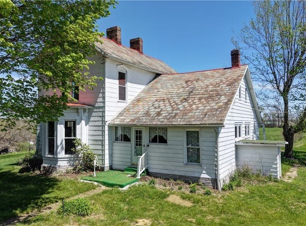 7415 State Route 22, Roseville, OH 43777
