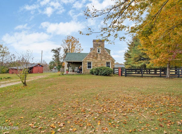 866 Open Range Rd, Crossville, TN 38555