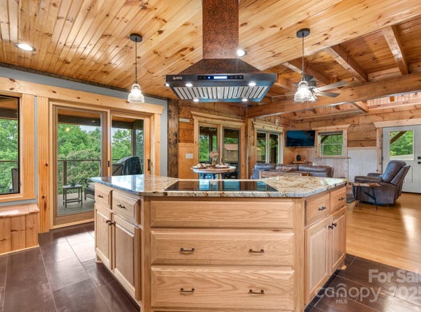 419 Woodpecker Road, Purlear, NC 28665