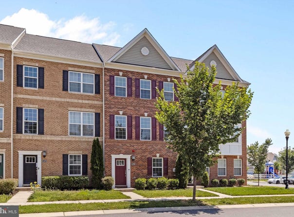 11373 TOLKIEN AVENUE, WHITE PLAINS, MD 20695