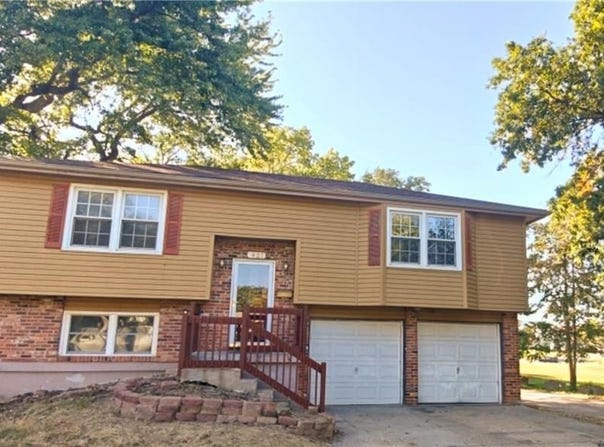 427 N Blake Street, Olathe, KS 66061