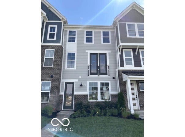7343 Bayview Run, McCordsville, IN 46055