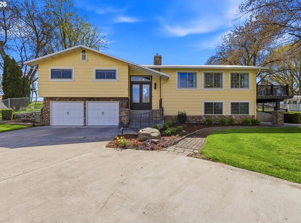 1290 E HIGHLAND Ave, Hermiston, OR 97838