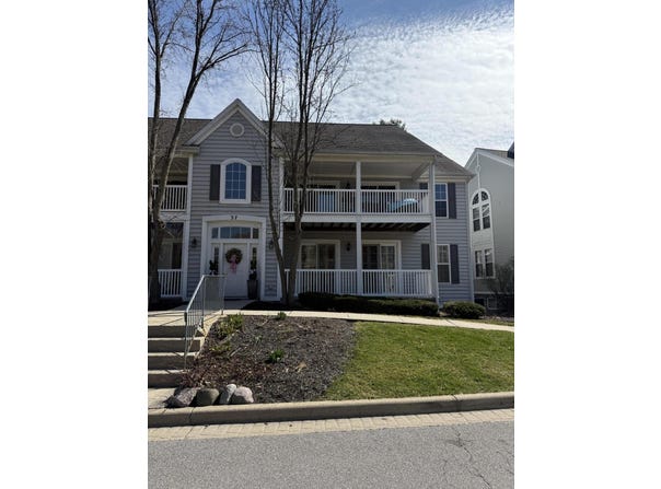37 Fentree Drive, Valparaiso, IN 46385
