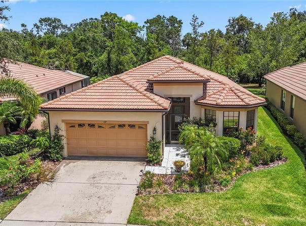 137 SILVER FALLS DRIVE, APOLLO BEACH, FL 33572