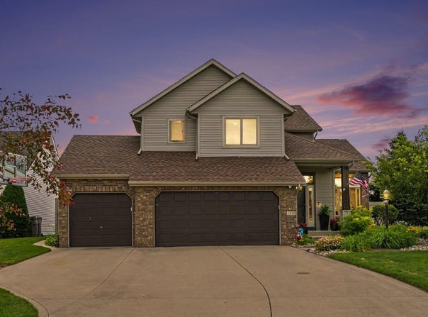 1479 Golf View Drive, Nappanee, IN 46550-2826