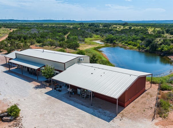 2302 CR 360, Merkel, TX 79536
