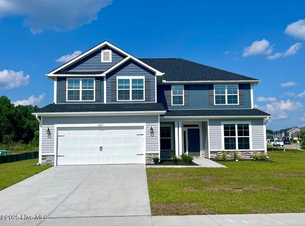 407 Lemonade Lane, Grimesland, NC 27837