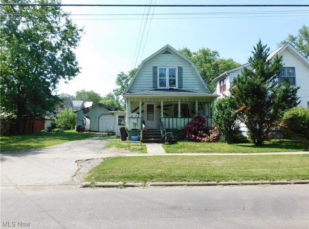 814 W 58th Street, Ashtabula, OH 44004