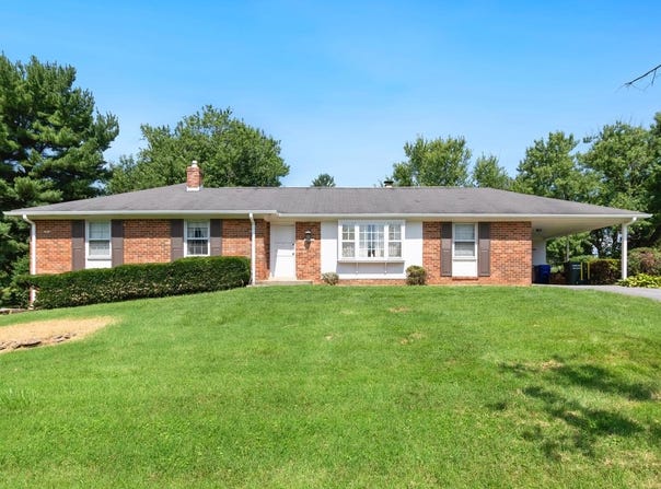 18508 QUEEN ELIZABETH DR, OLNEY, MD 20832