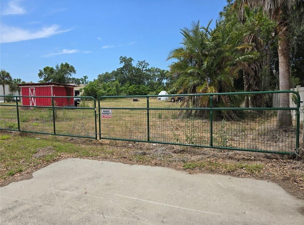 11828 COUNTY ROAD 105, OXFORD, FL 34484