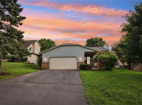 1318 Windcrest Avenue, Eagan, MN 55123