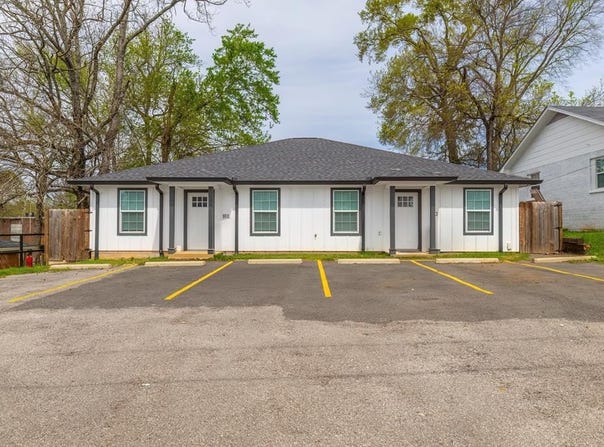216 W Starr, Nacogdoches, TX 75965