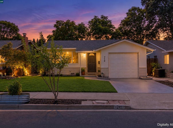 712 Teresa St, Martinez, CA 94553