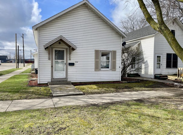 224 E Melendy Street, Ludington, MI 49431
