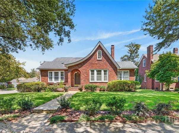 702 E 52nd Street, Savannah, GA 31405