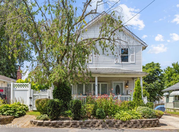 134 Hilltop Boulevard, Keyport, NJ 07735