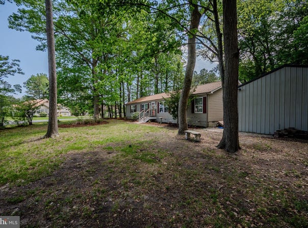 12 WOODS CIRCLE, OCEAN VIEW, DE 19970