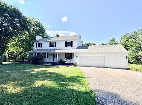 17610 Creekside Drive, Chagrin Falls, OH 44023