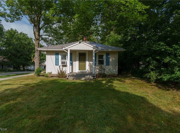 188 Stratford Avenue, Wadsworth, OH 44281
