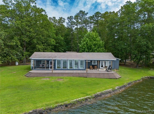 650 Dogwood Drive, Titus, AL 36080