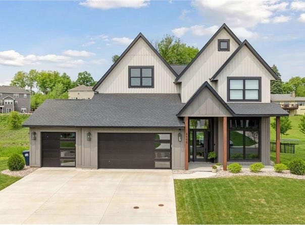 4998 Beach Street NE, Prior Lake, MN 55372