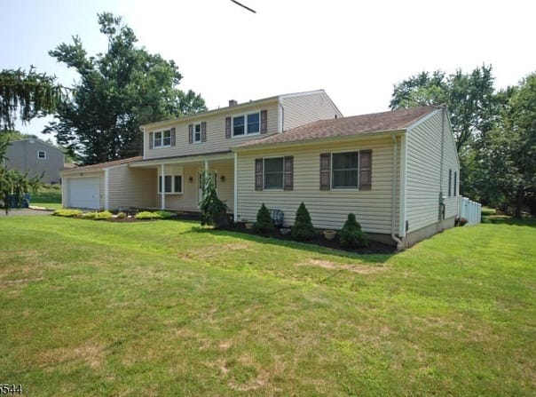 825 Parsonage Hill Rd, Branchburg Twp., NJ 08876