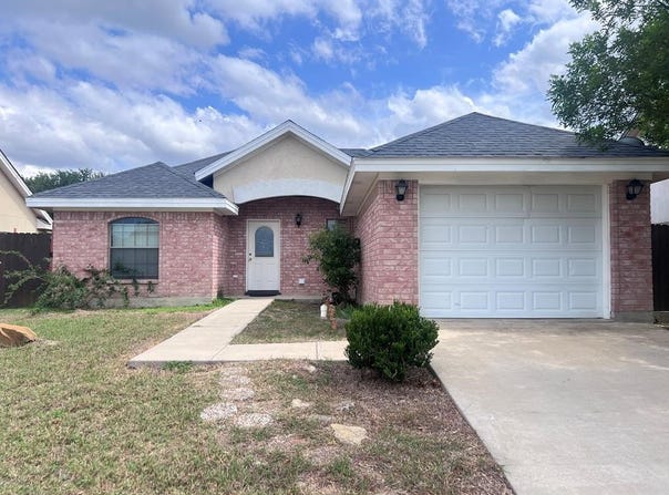 2148 LA JOLLA, Eagle Pass, TX 78852