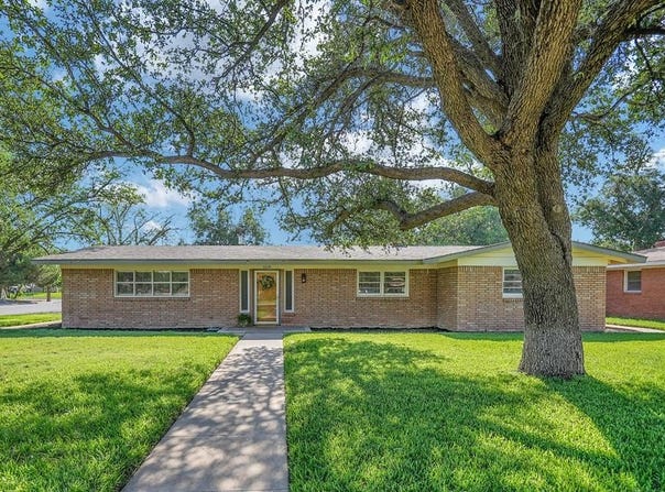 1610 N J St, Midland, TX 79701