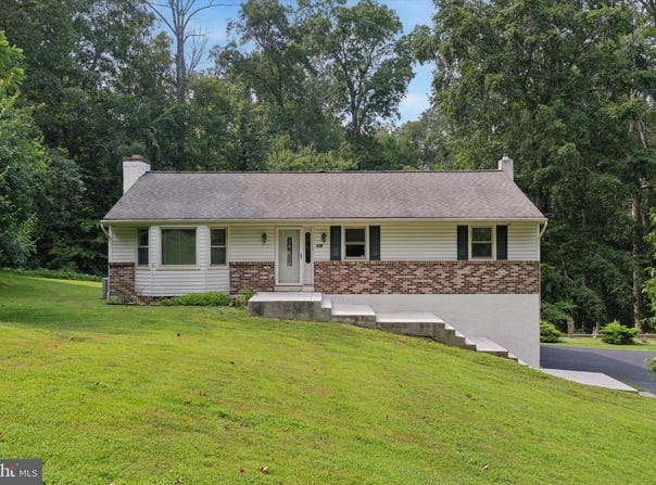 120 STATION RD, GLEN MILLS, PA 19342