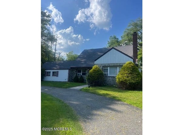 411 Brookside Avenue, Oakhurst, NJ 07755