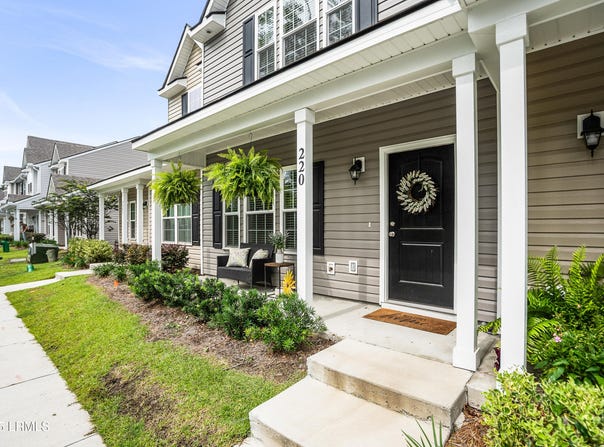 220 Admiration Avenue, Beaufort, SC 29906