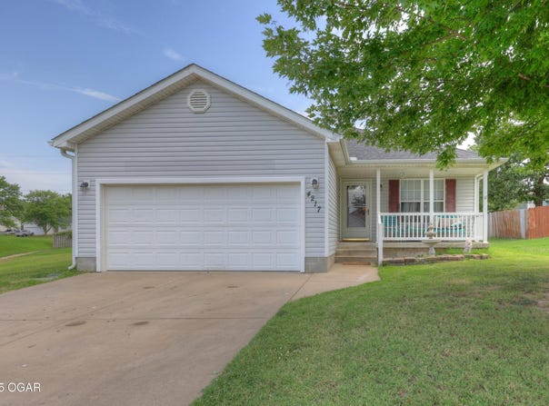4217 W 27th Place, Joplin, MO 64804