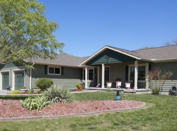 905 N. 2nd Street, Downs, KS 67437