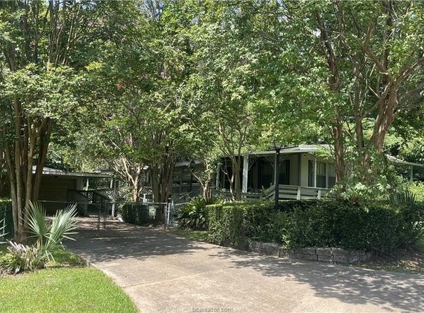 149 Hickory Hollow, Onalaska, Other, TX 77360