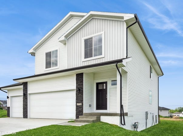 1730 Roebling Road, Adel, IA 50003