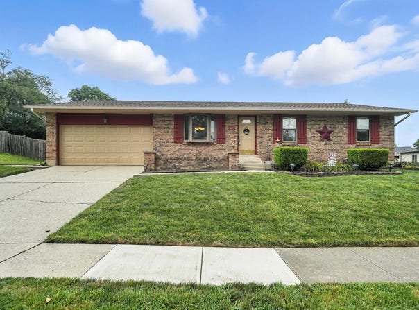 825 Merry John Drive, Miamisburg, OH 45342