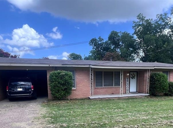 204 Mount Sylvan Street, Lindale, TX 75771