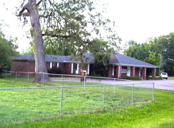 170 S 4TH ST, Ashdown, AR 71822