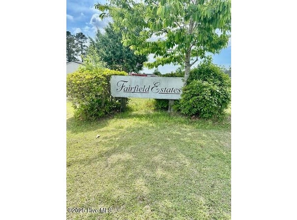 29 Fairfield Drive W, Whiteville, NC 28472